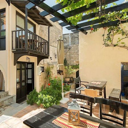 Chris Αpartments Old Town Apartment Rhodes City ภายนอก รูปภาพ