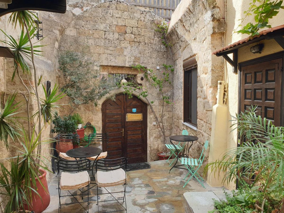 Chris Αpartments Old Town Apartment Rhodes City ภายนอก รูปภาพ