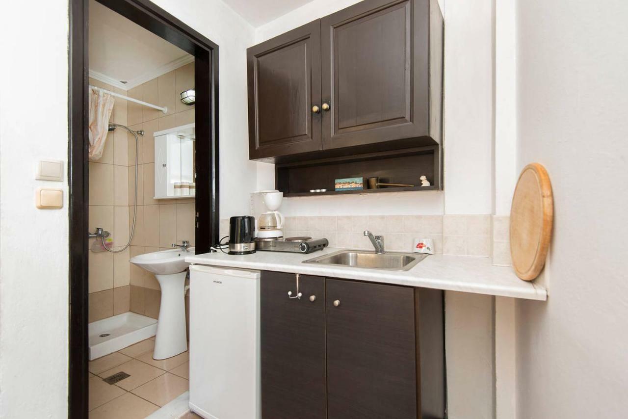 Chris Αpartments Old Town Apartment Rhodes City ภายนอก รูปภาพ
